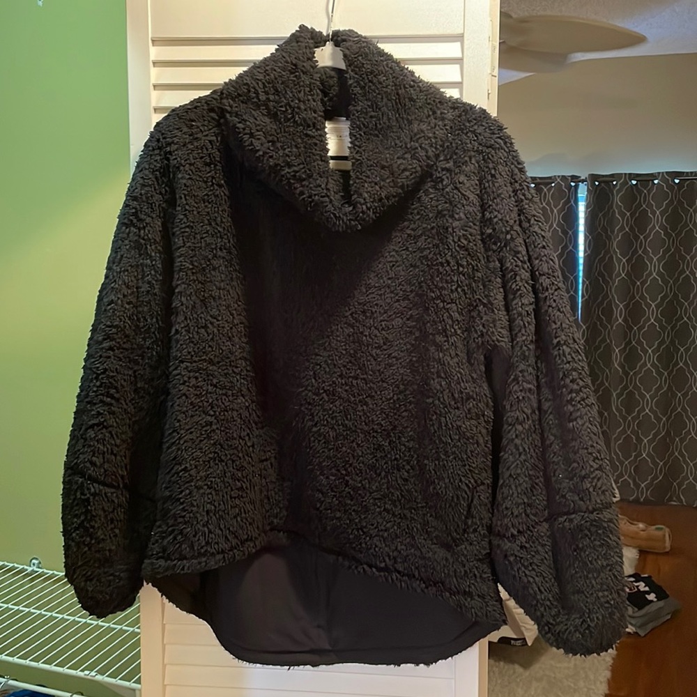 Lululemon Sherpa Pullover